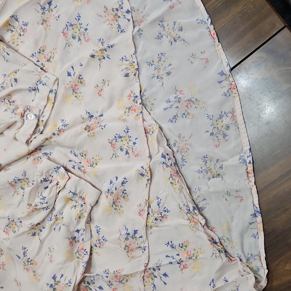 Floral Women's Top - Picture 7 of 12